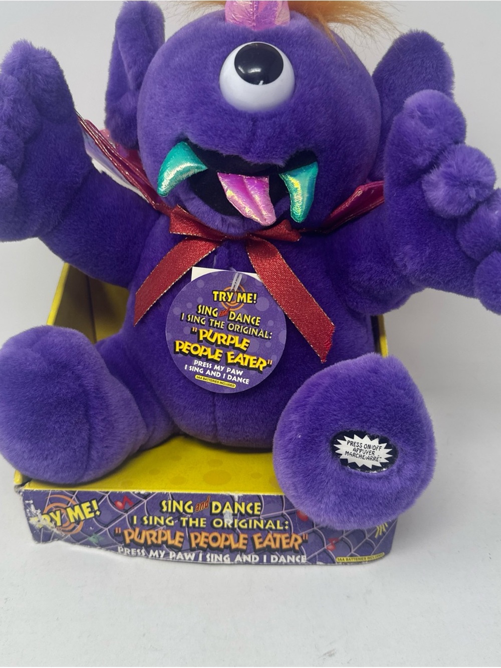 1999 Dan Dee Halloween Purple People Eater Monster Plush Sing & Dance New